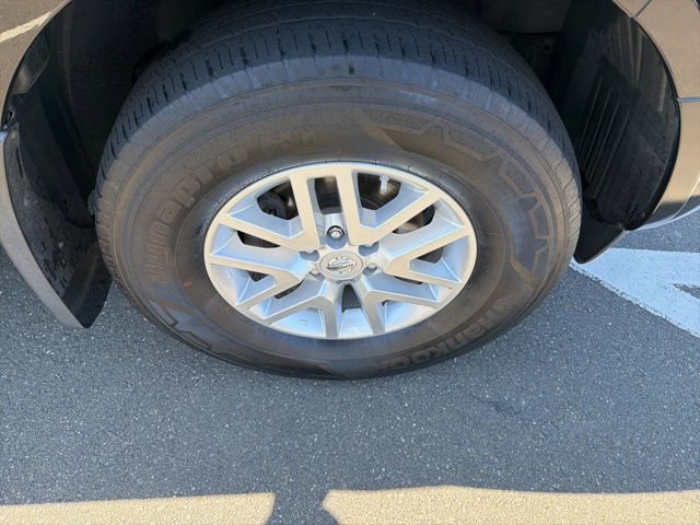 Used 2019 Nissan Frontier SV image 24