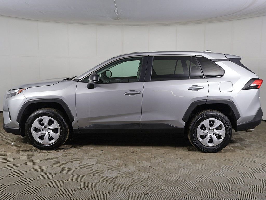 Used 2024 Toyota RAV4 LE image 10