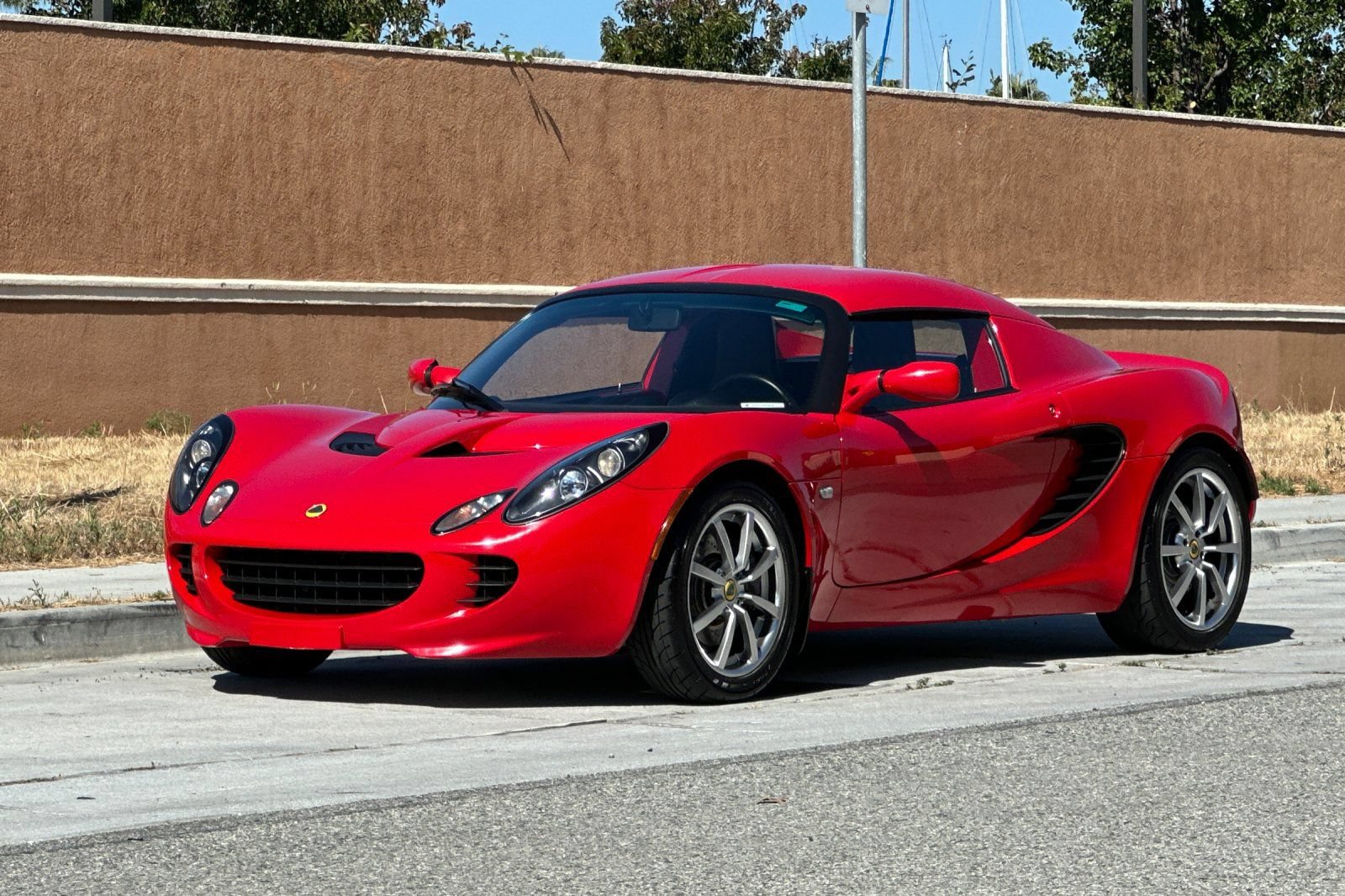 Used 2007 Lotus Elise RWD image 8