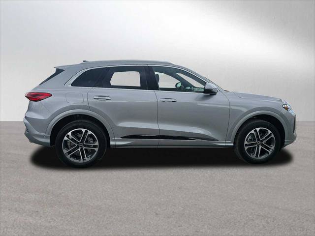 New 2026 Audi Q5 Premium AWD/4WD image 2