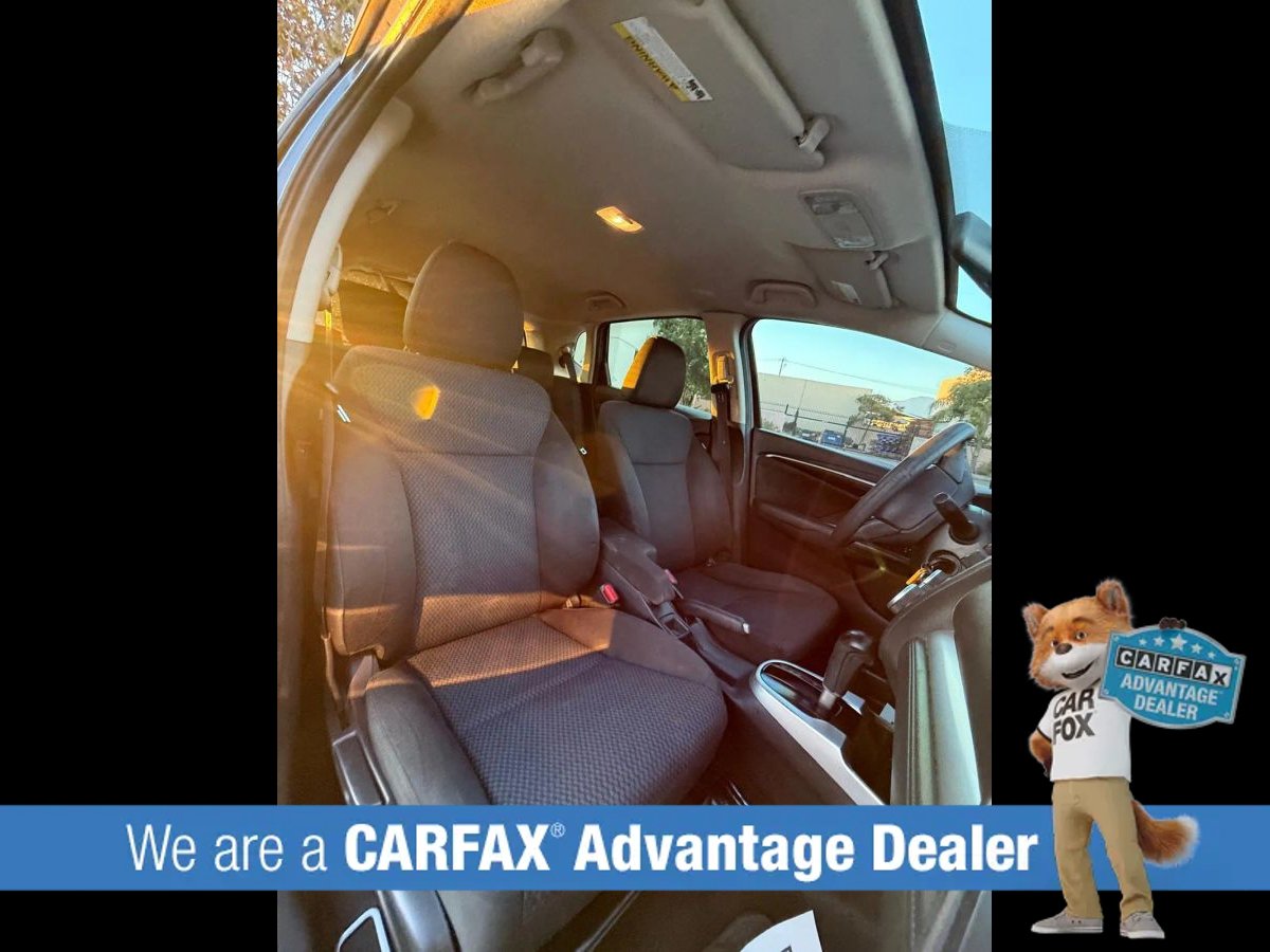Used 2019 Honda Fit LX image 37