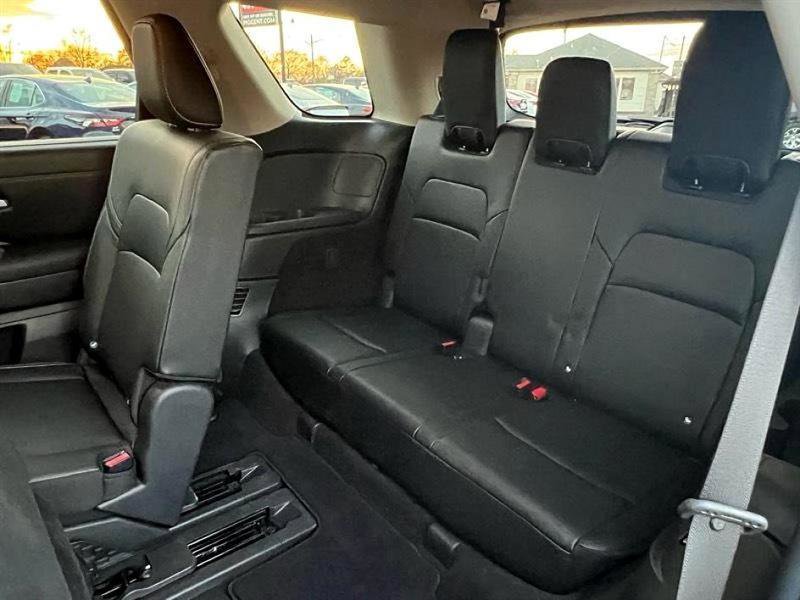 Used 2023 Nissan Pathfinder SL w/ Lighting Package (N92) image 48