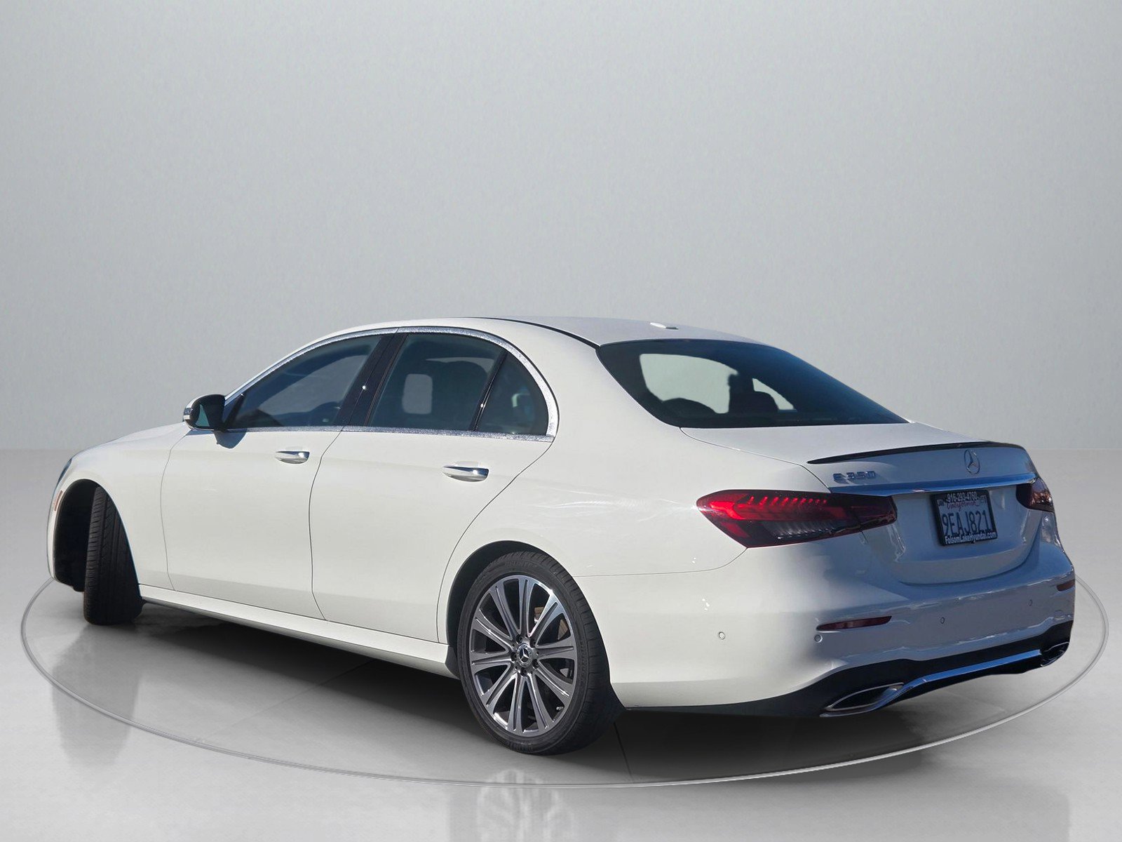 Used 2023 Mercedes-Benz E 350 Sedan image 5