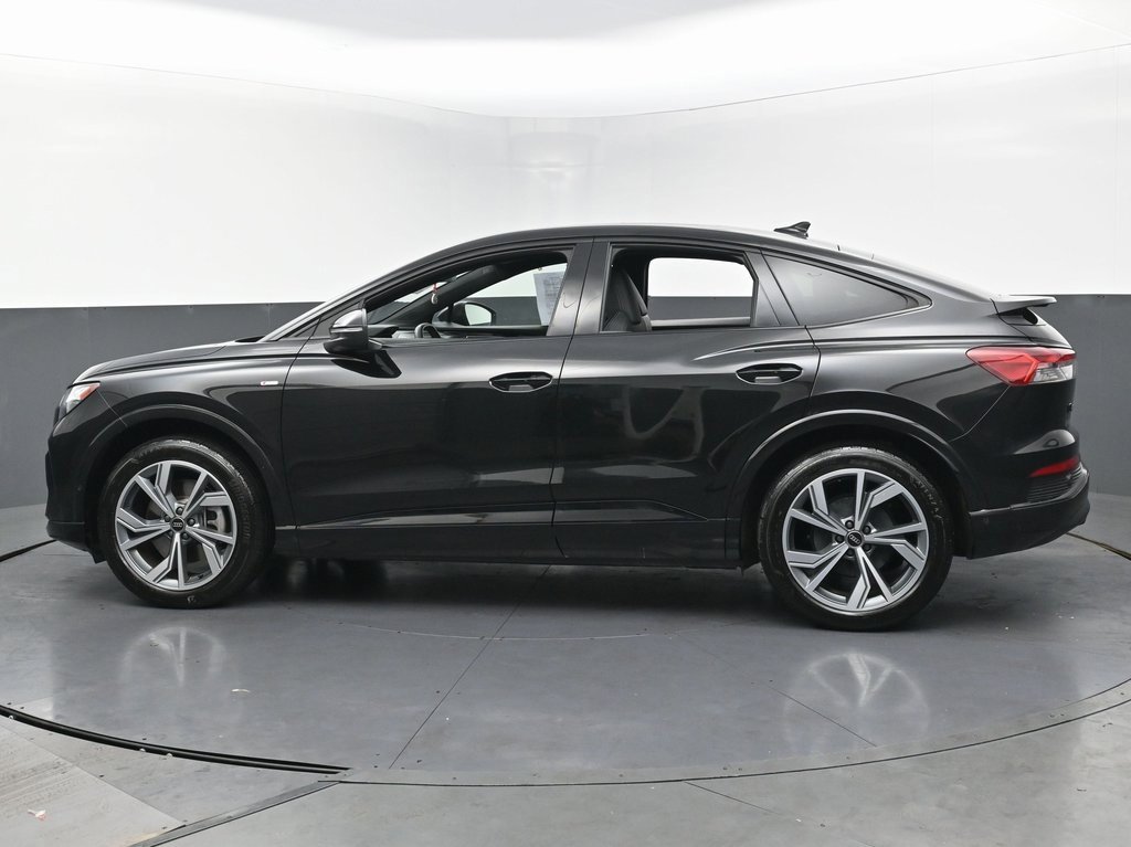 Used 2024 Audi Q4 e-tron Premium Plus w/ Premium Plus image 8