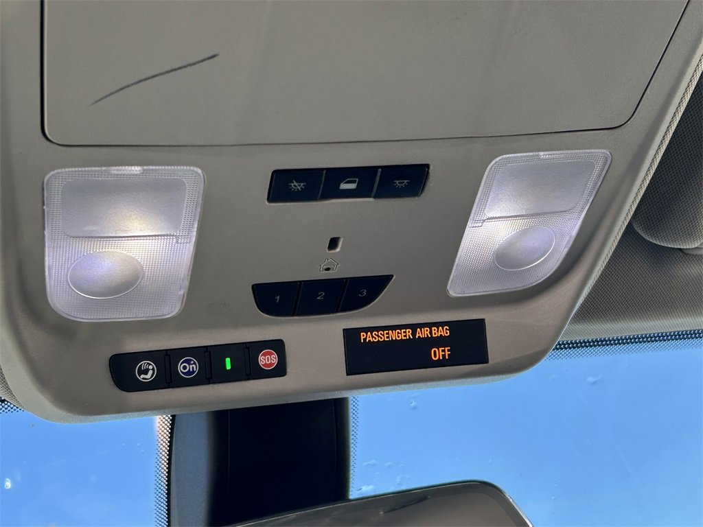 Used 2019 Buick Envision Essence image 17