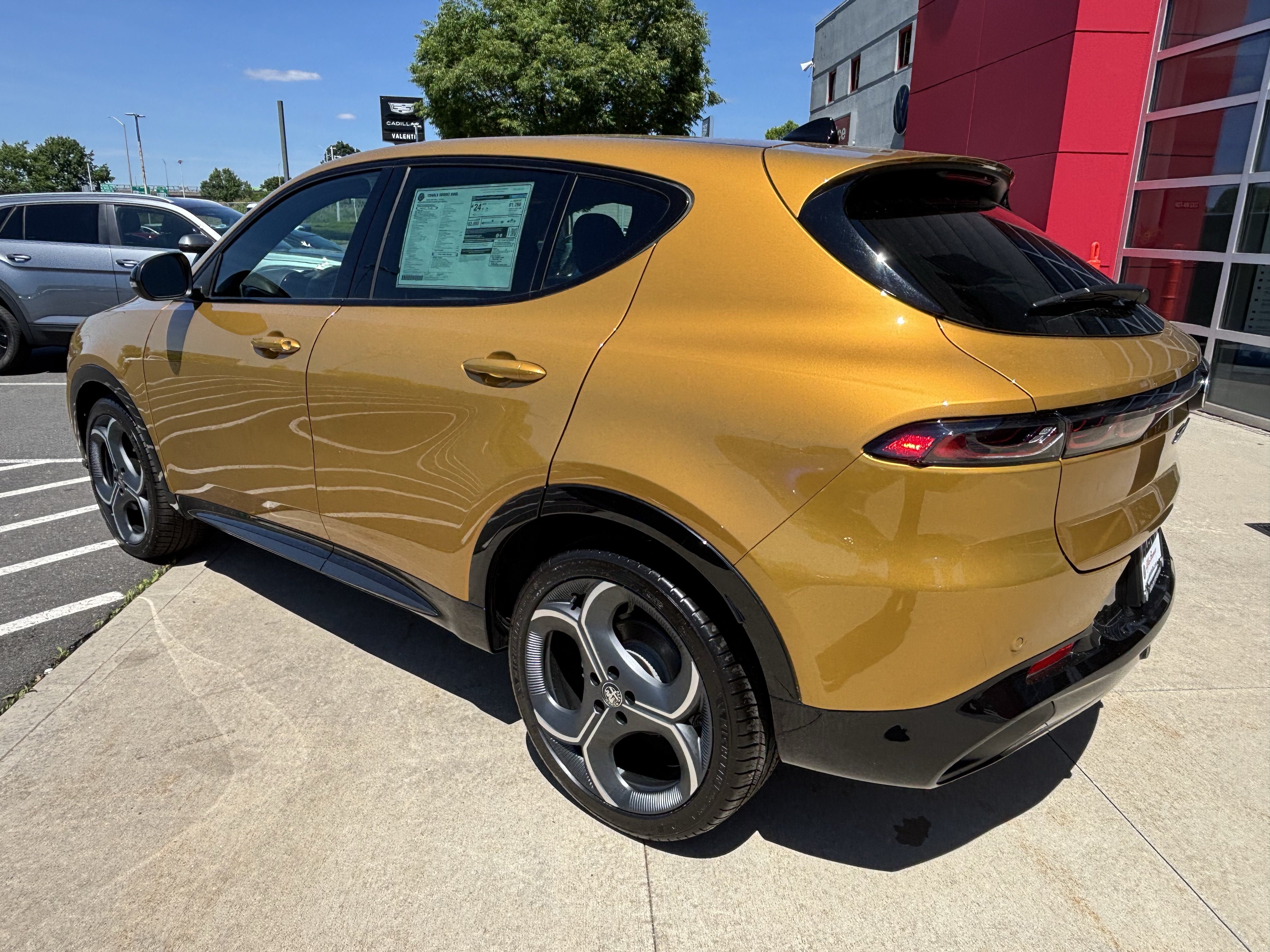 New 2026 Alfa Romeo Tonale w/ Black Premium Package AWD/4WD image 5