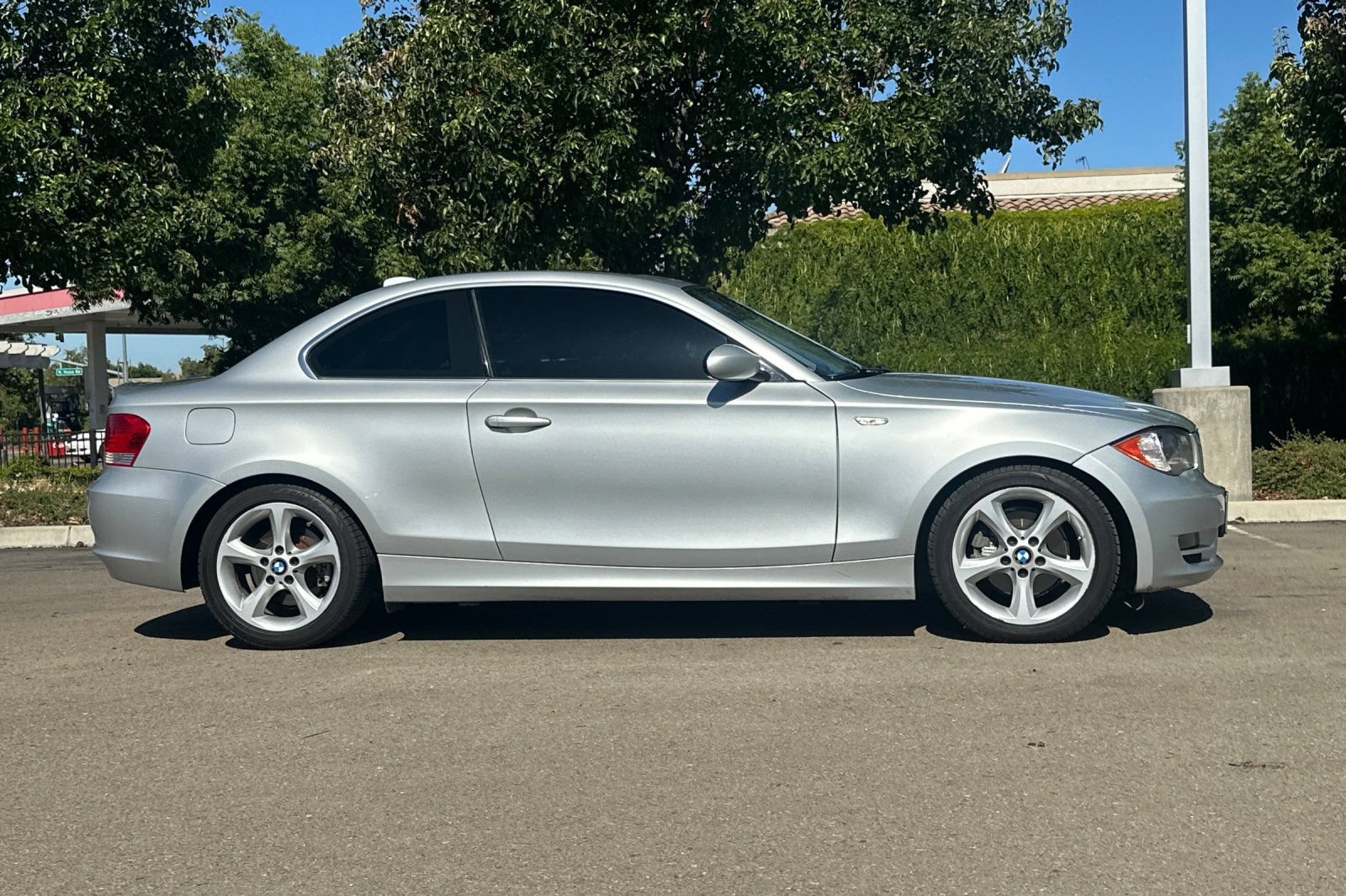 Used 2008 BMW 128i Coupe RWD image 3