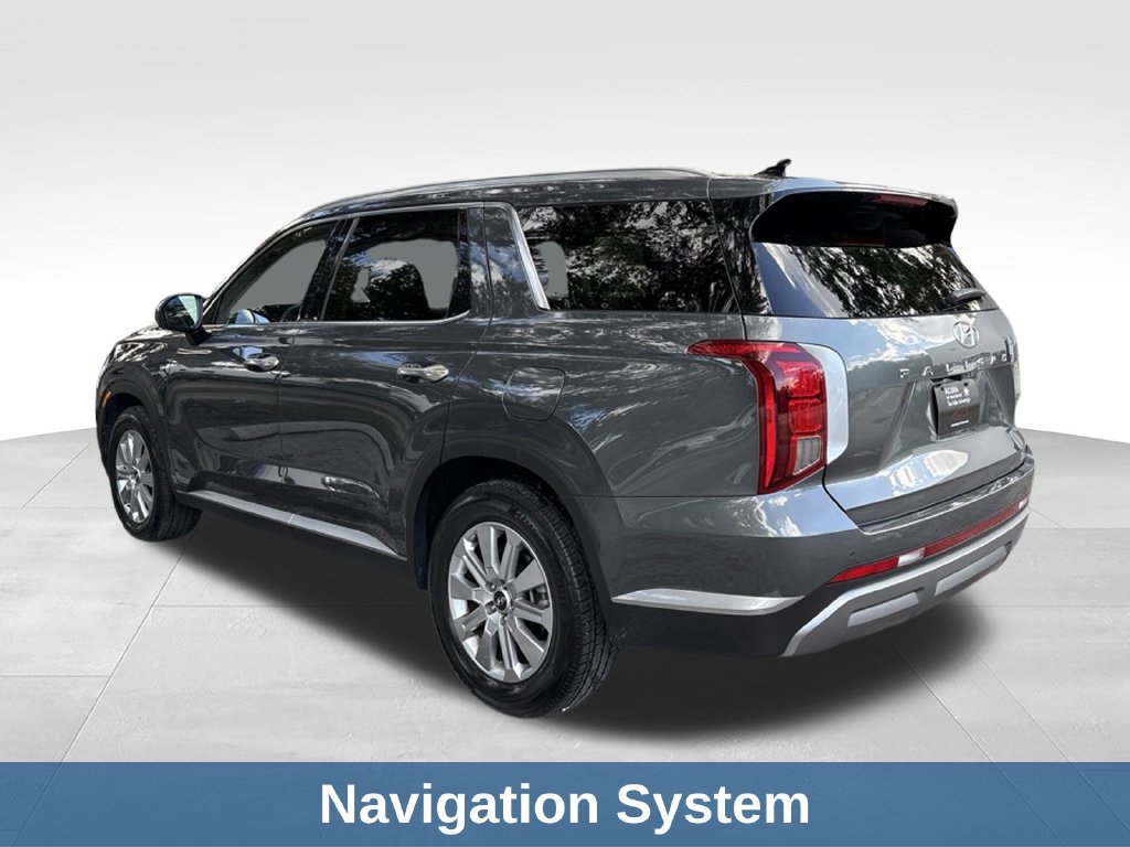 Used 2025 Hyundai Palisade SEL FWD image 3