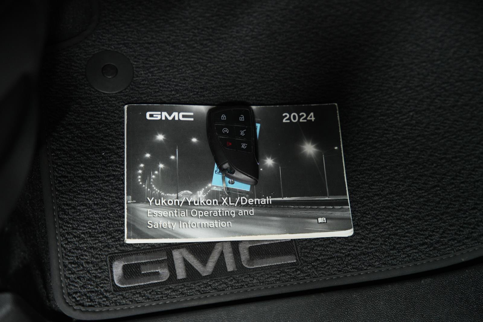 Used 2024 GMC Yukon Denali w/ Advanced Technology Package image 48