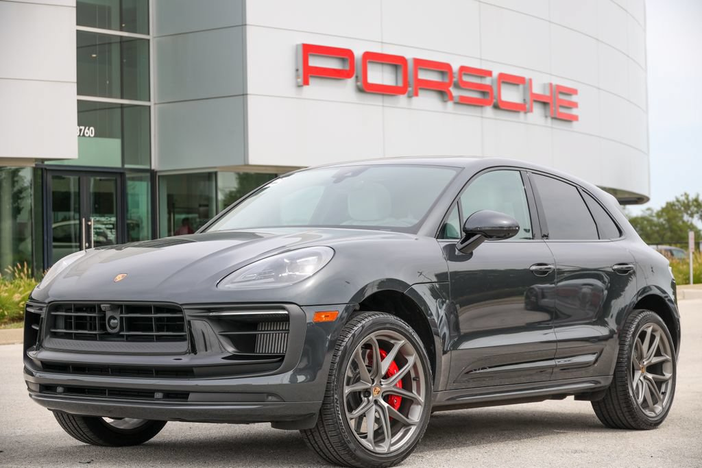 Certified 2025 Porsche Macan GTS AWD/4WD image 6