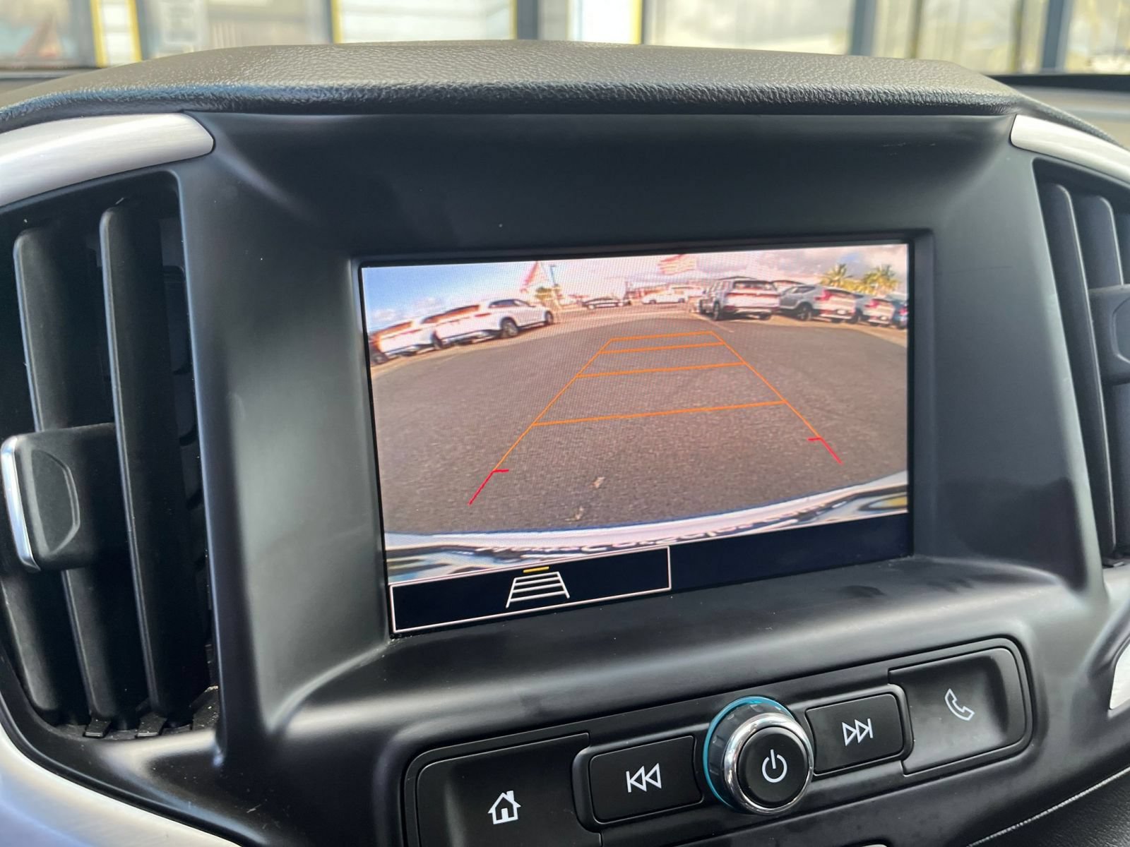 Used 2024 GMC Terrain SLE FWD image 21
