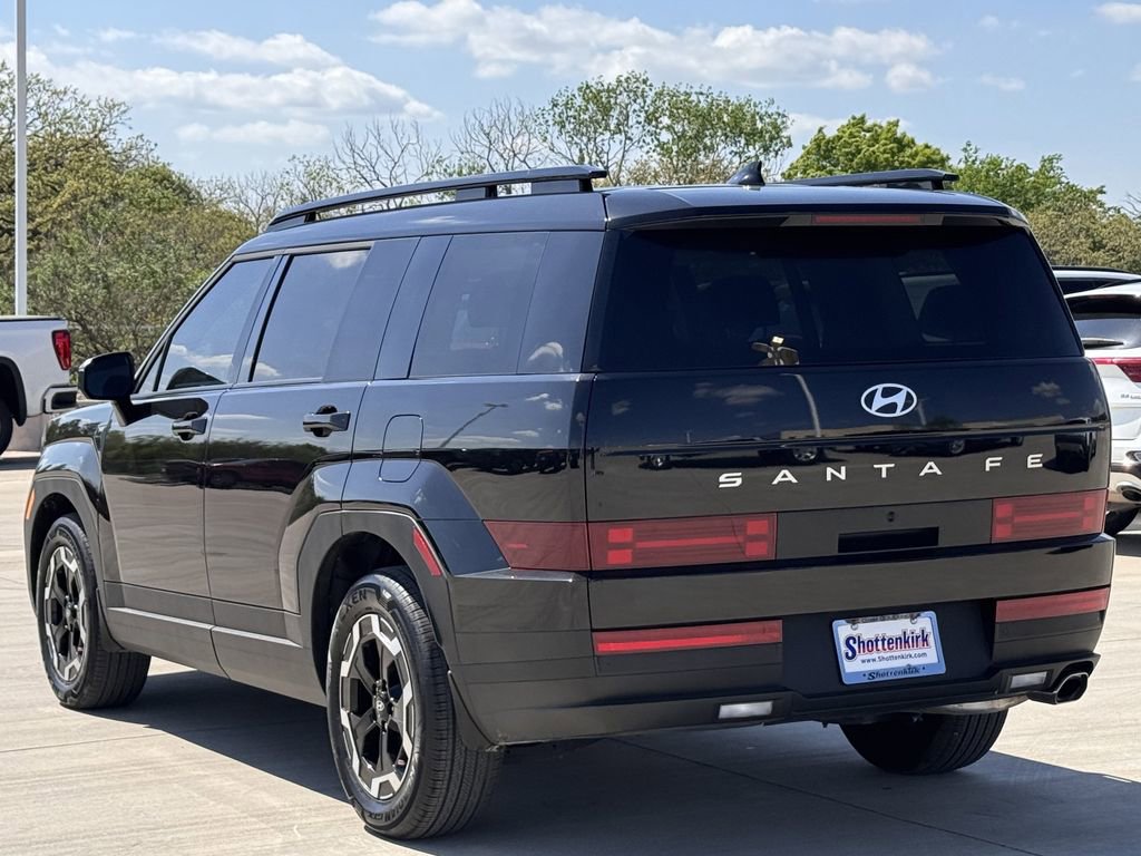 Used 2025 Hyundai Santa Fe SEL image 4