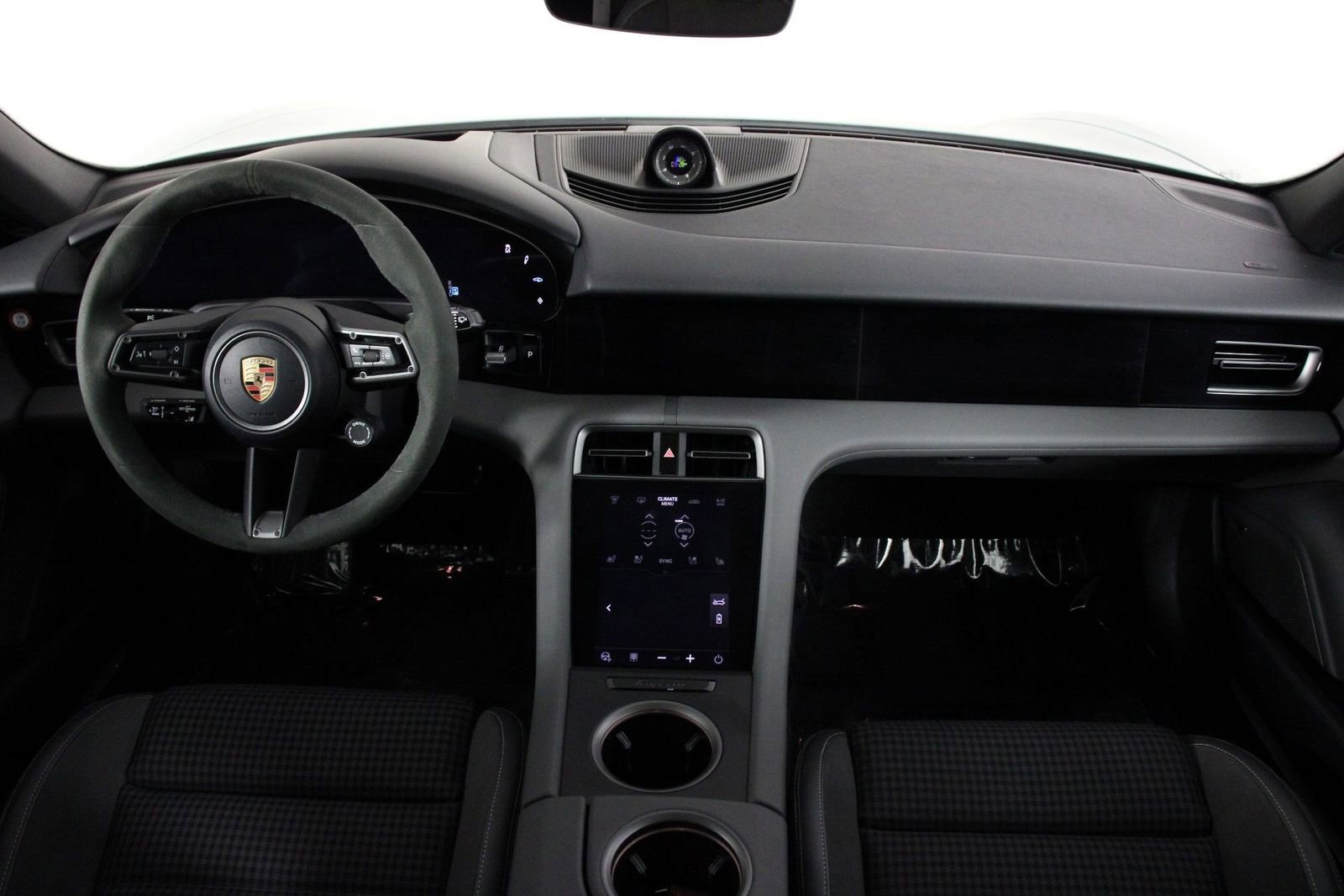 Certified 2025 Porsche Taycan 4 Cross Turismo image 11