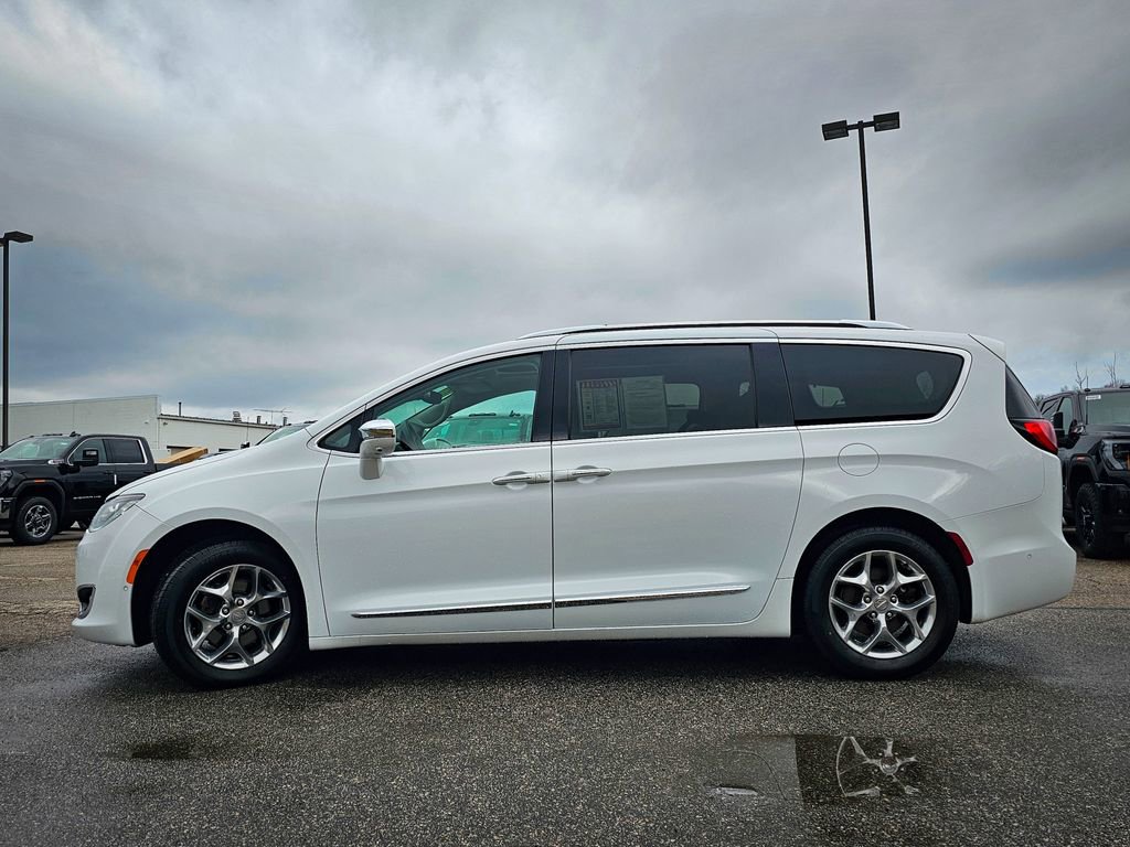 Used 2019 Chrysler Pacifica Limited FWD image 6