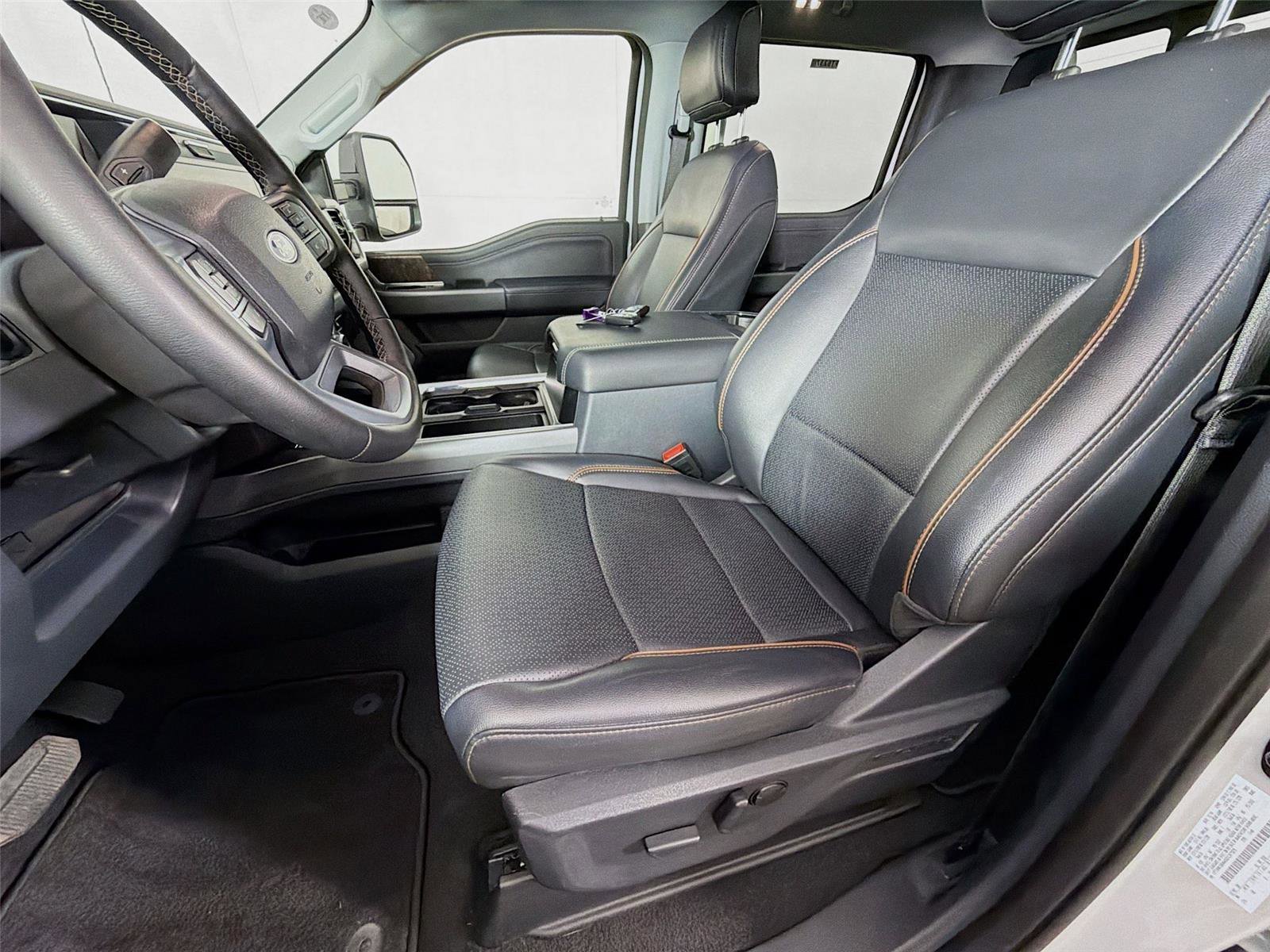 Used 2025 Ford F350 Lariat w/ Lariat Ultimate Package AWD/4WD image 11