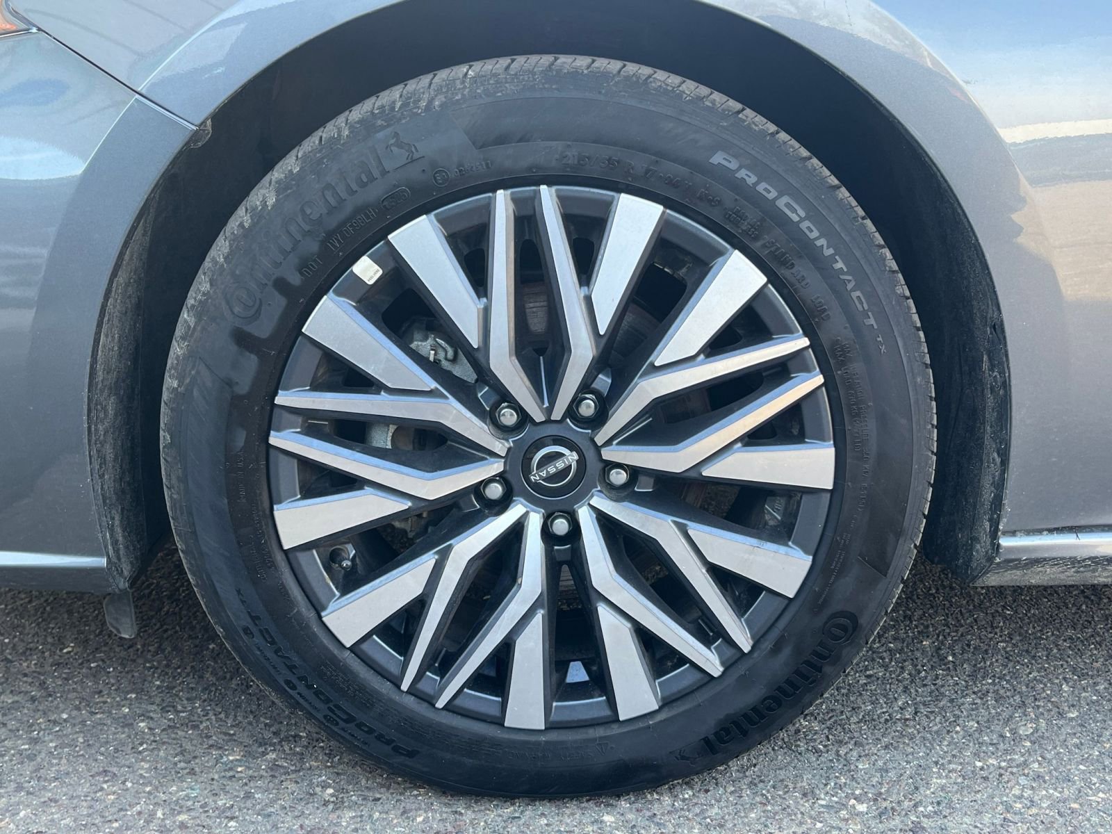 Used 2025 Nissan Altima 2.5 SV image 25