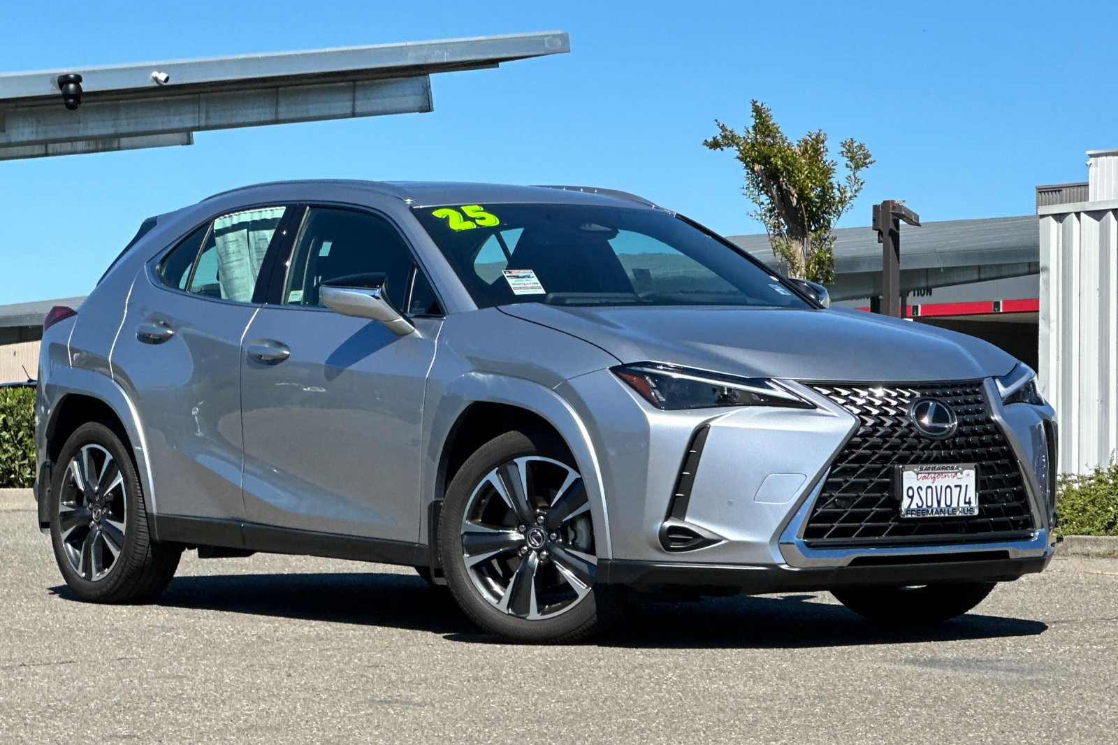 Used 2025 Lexus UX 300h FWD w/ Cold Area Package image 2