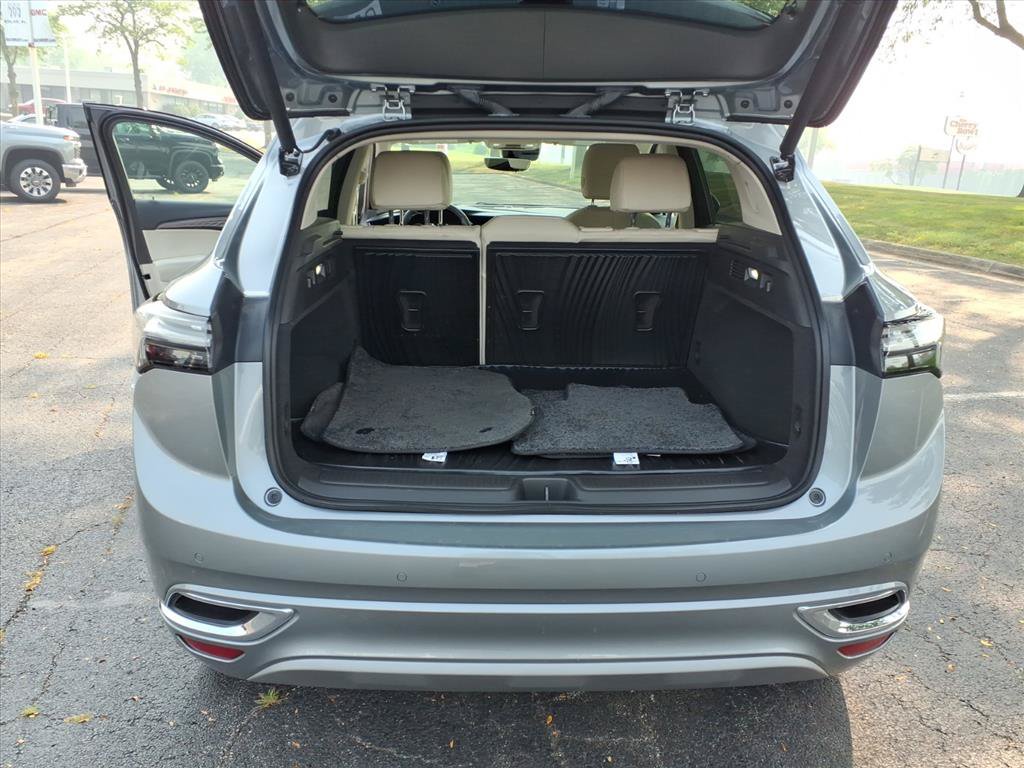 Used 2023 Buick Envision Avenir AWD/4WD image 30