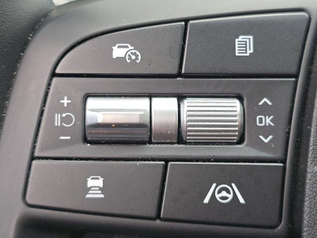 Used 2026 Kia Sportage EX w/ EX Panorama Roof Package FWD image 33