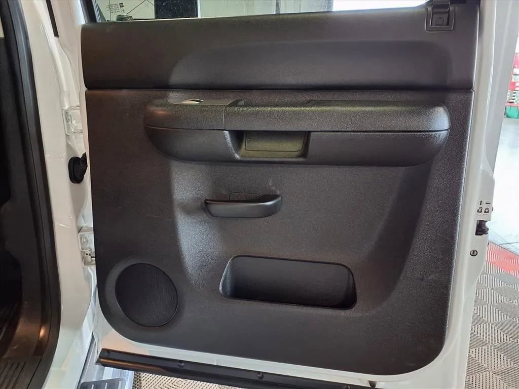 Used 2012 GMC Sierra 2500 SLE w/ SLE Preferred Package image 10