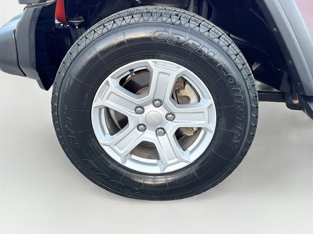 Used 2018 Jeep Wrangler Unlimited Sport S AWD/4WD image 37