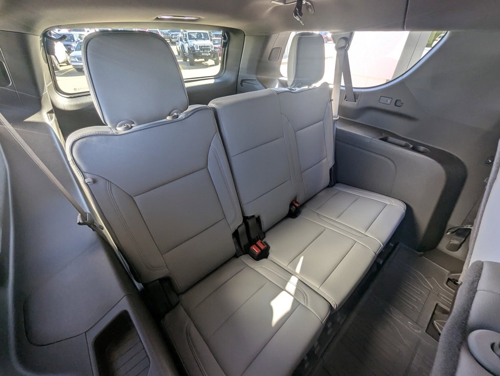 New 2026 GMC Yukon XL Elevation image 16