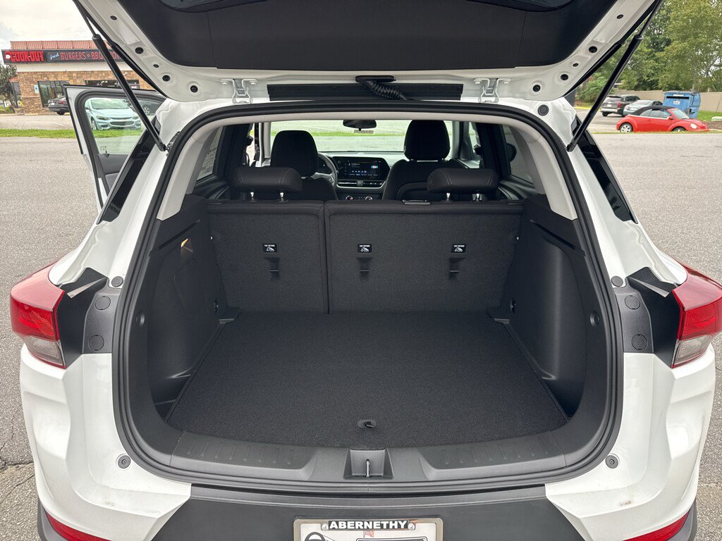 New 2026 Chevrolet TrailBlazer LS w/ LS Convenience Package FWD image 19