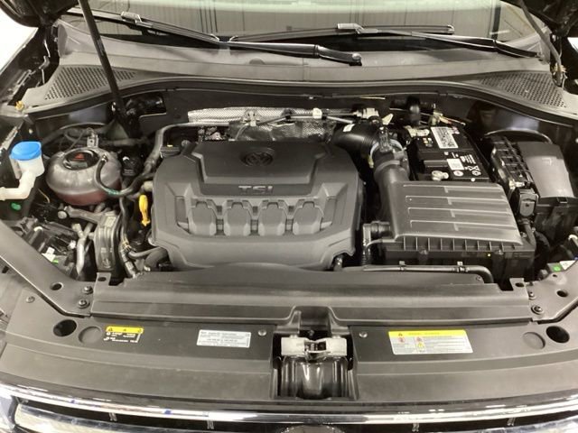 Certified 2023 Volkswagen Tiguan SE w/ Panoramic Sunroof Package image 25