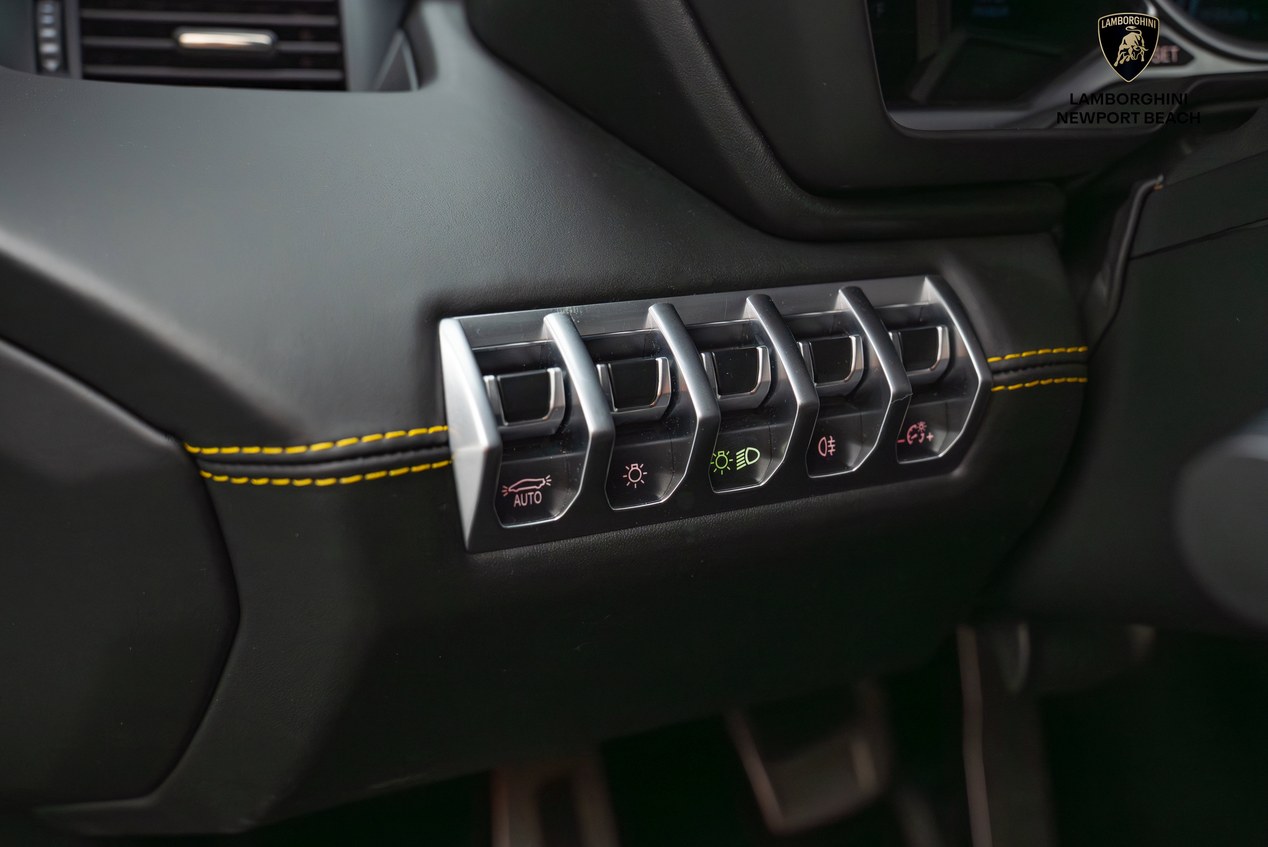 Used 2014 Lamborghini Aventador LP 700-4 image 29