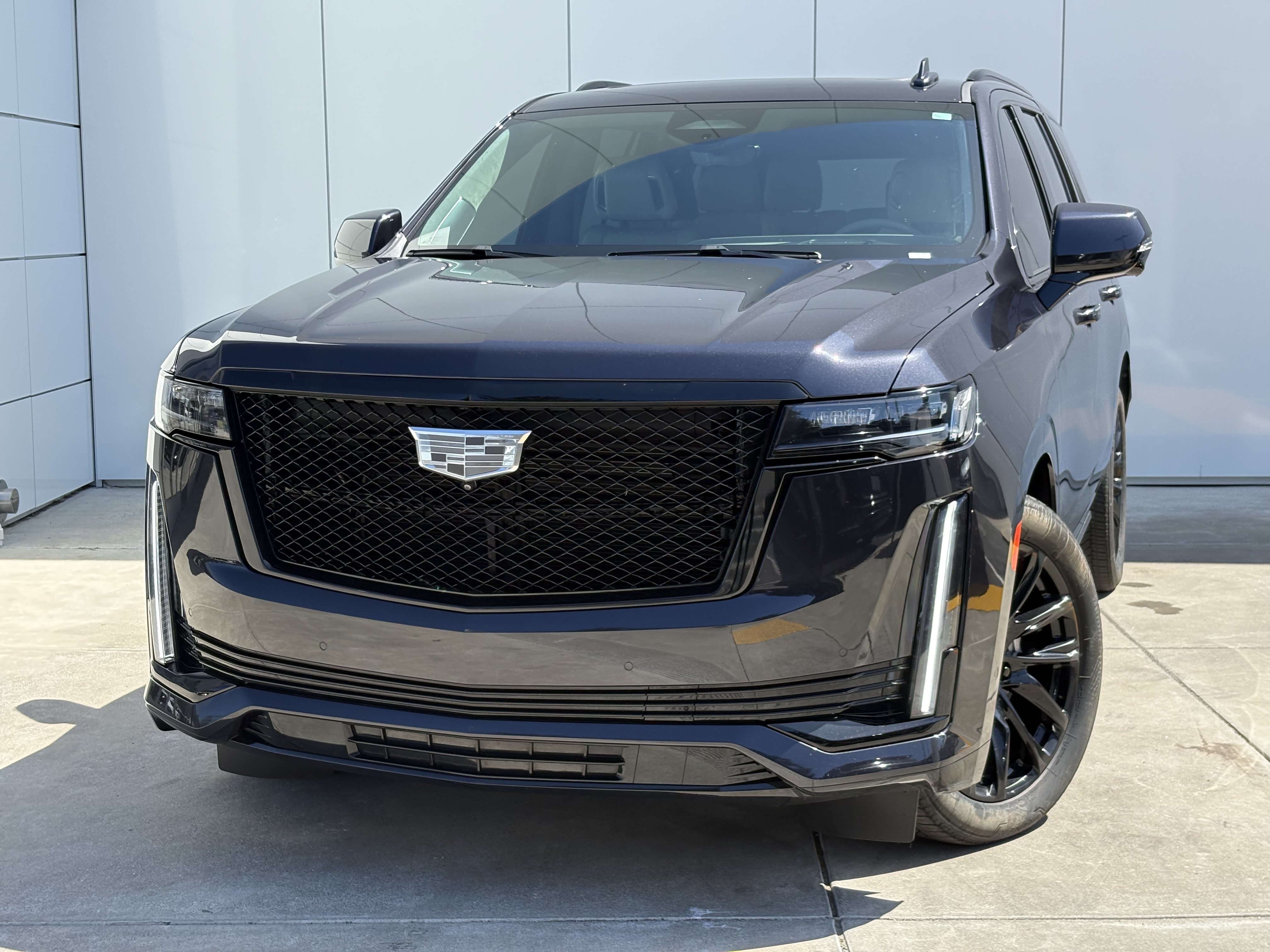 Certified 2024 Cadillac Escalade Sport Platinum w/ LPO, ONYX Package AWD/4WD image 1
