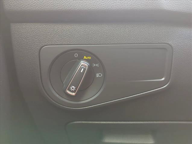 Used 2021 Volkswagen Tiguan SE w/ Panoramic Sunroof Package FWD image 14