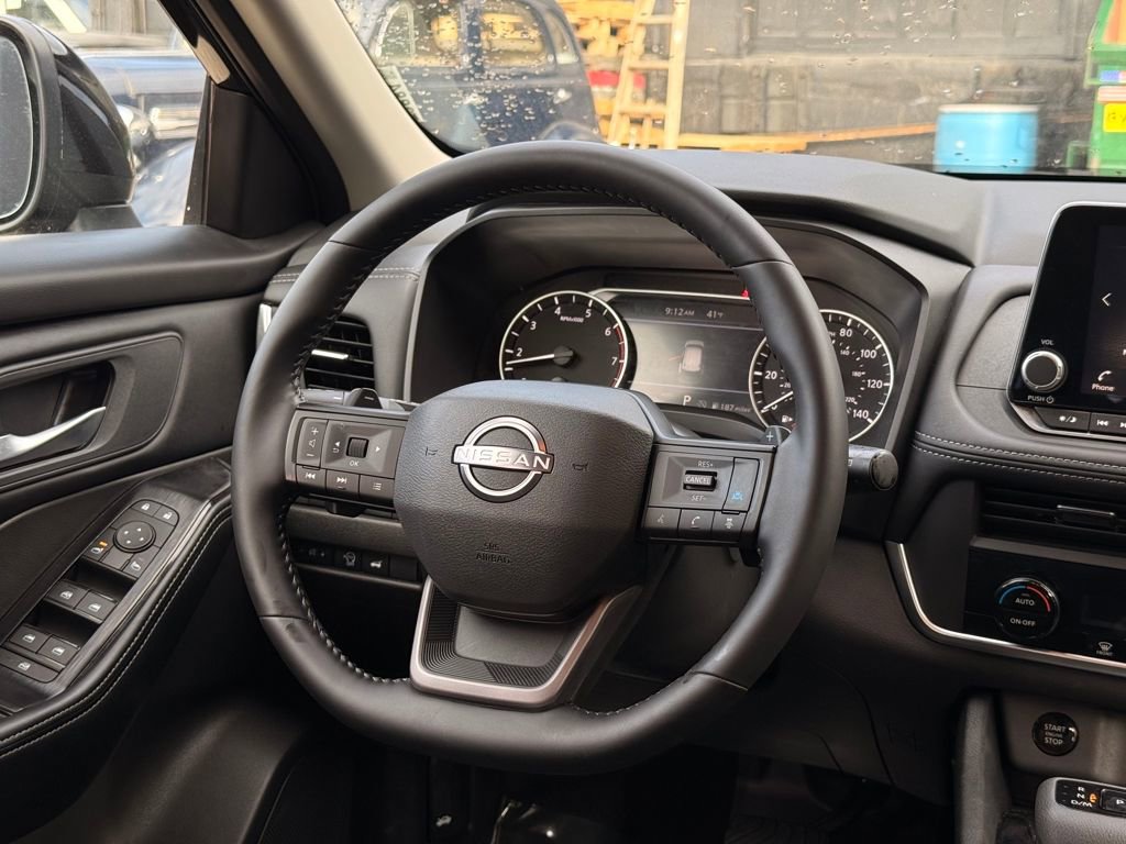 Used 2026 Nissan Rogue SV image 19