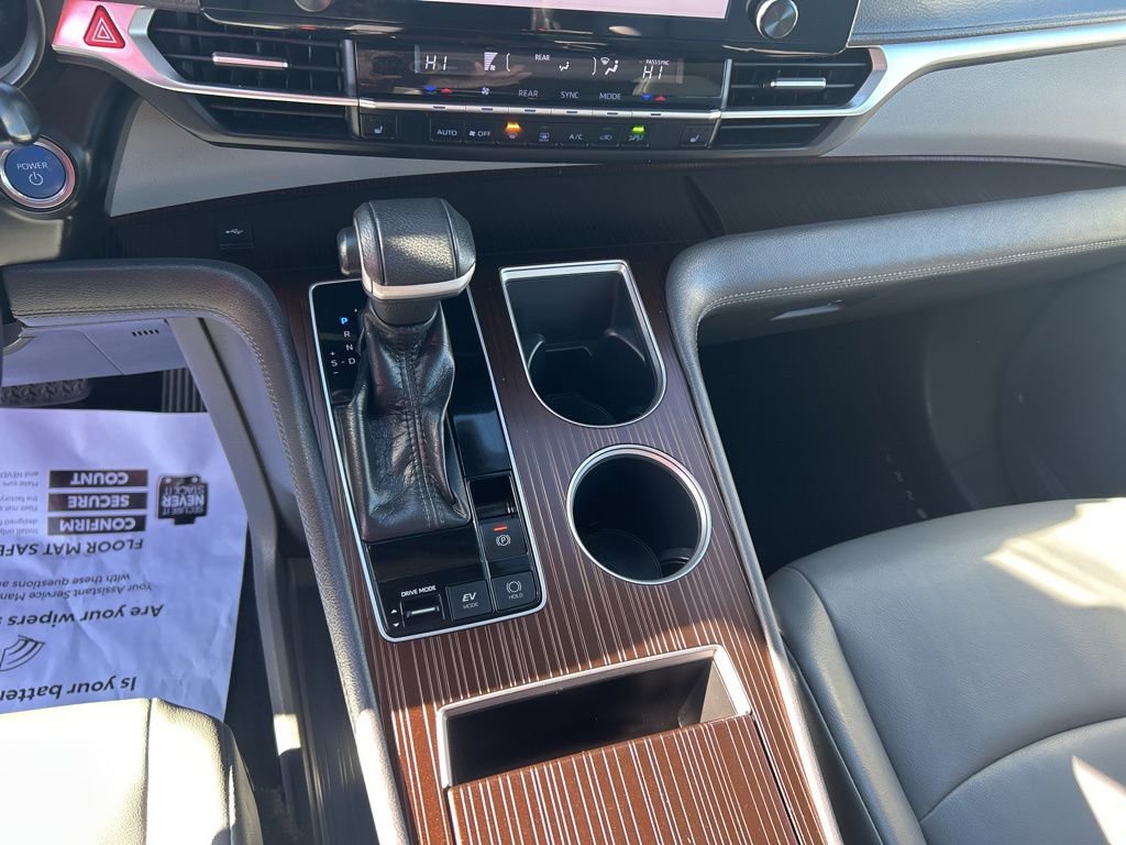 Used 2021 Toyota Sienna XLE image 15