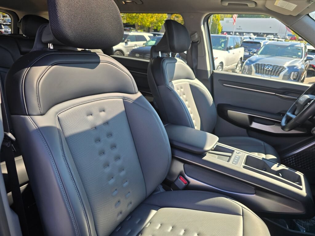 Certified 2024 Kia EV9 Wind AWD/4WD image 33