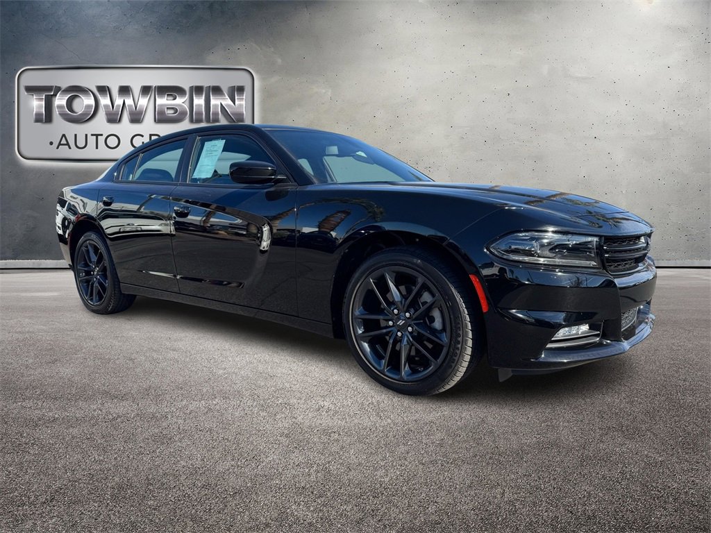 Used 2023 Dodge Charger SXT w/ Blacktop Special Edition image 2