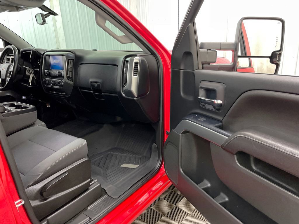 Certified 2017 Chevrolet Silverado 1500 LT w/ All Star Edition AWD/4WD image 32