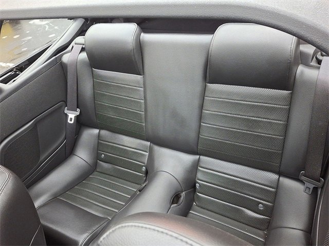 Used 2006 Ford Mustang GT image 10