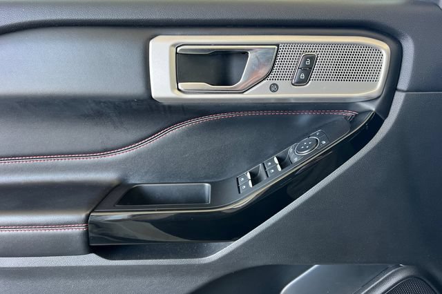 Used 2022 Ford Explorer ST-Line w/ Class IV Trailer Tow Package AWD/4WD image 11