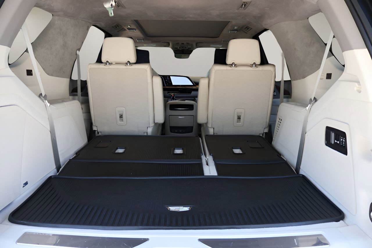 Certified 2023 Cadillac Escalade Premium Luxury Platinum RWD image 19