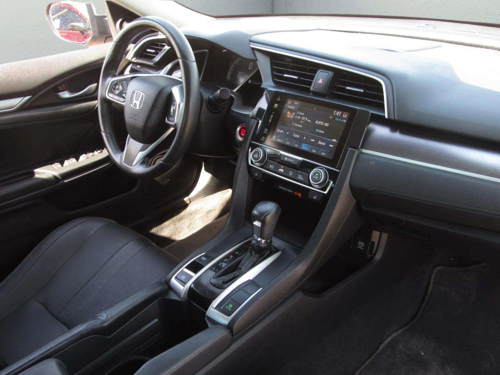 Certified 2017 Honda Civic Touring image 10
