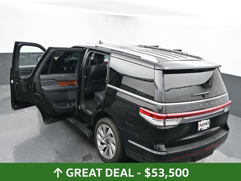 Used 2024 Lincoln Navigator Premiere image 65