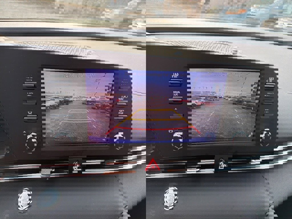 Certified 2022 Hyundai Elantra SEL image 23