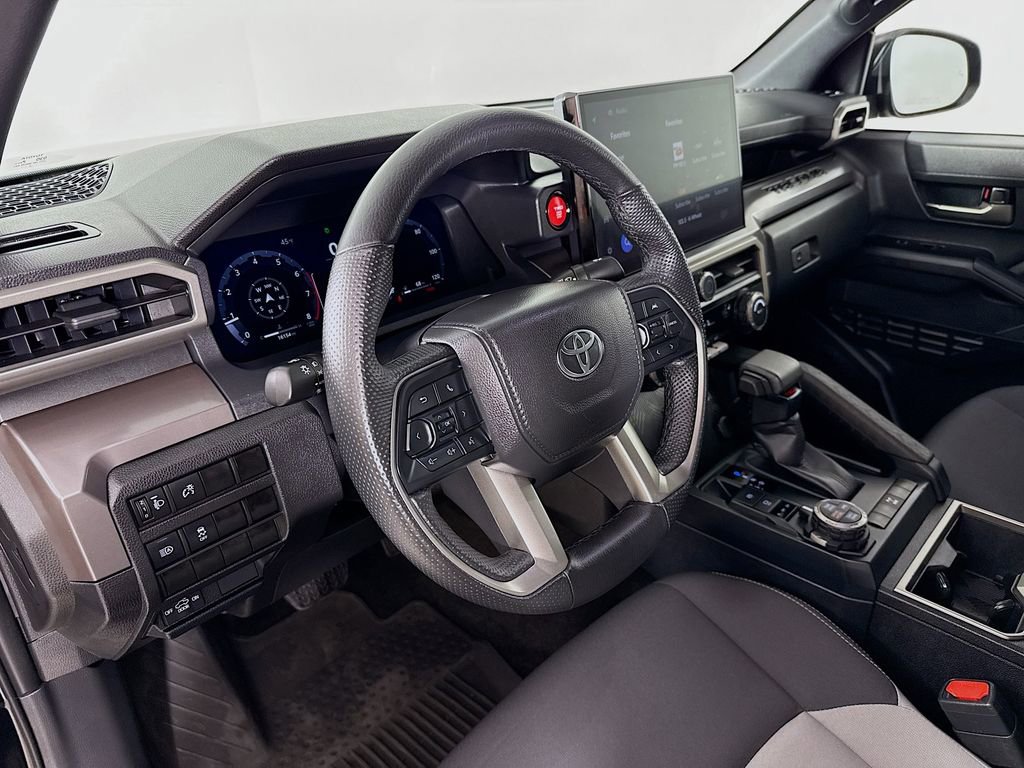 Certified 2024 Toyota Tacoma TRD Off-Road AWD/4WD image 10