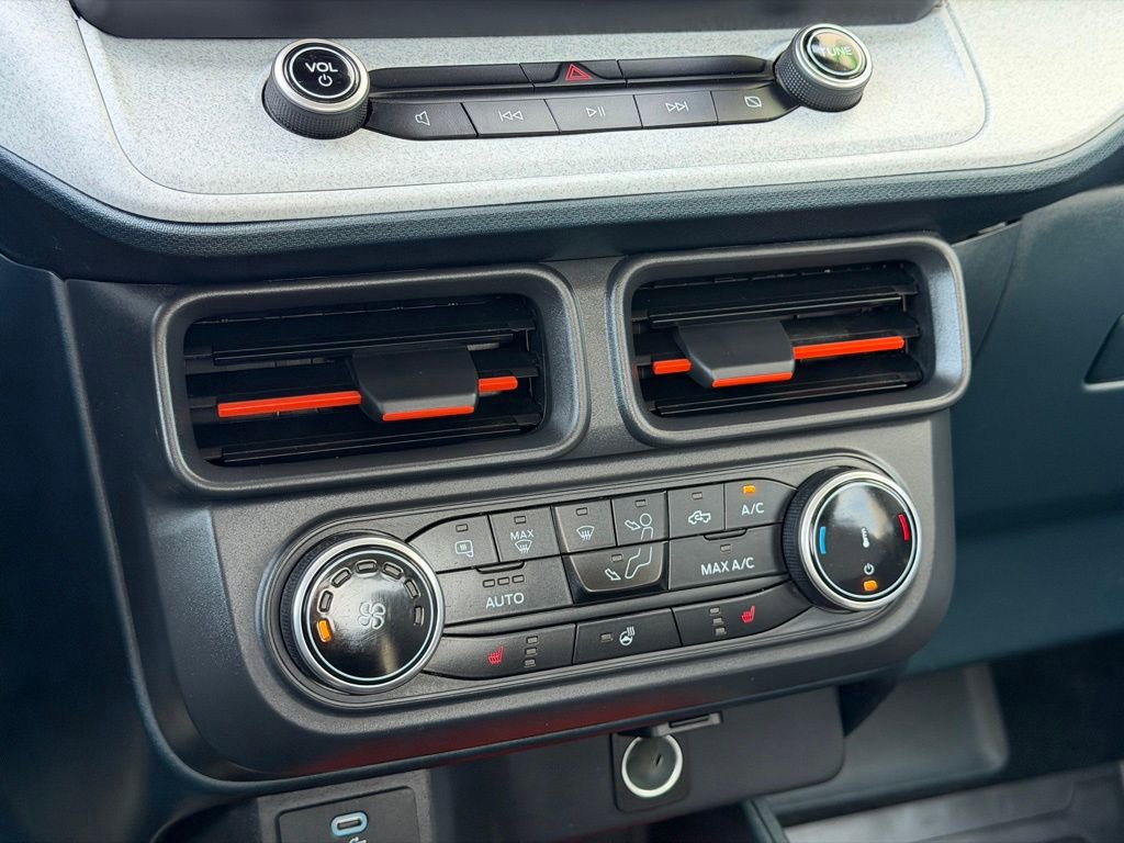 Used 2024 Ford Maverick XLT w/ XLT Luxury Package AWD/4WD image 13