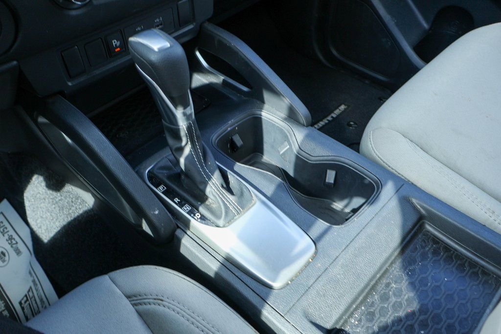 Certified 2025 Nissan Frontier SV image 15