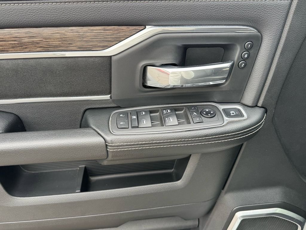 Used 2021 RAM 2500 Laramie AWD/4WD image 14