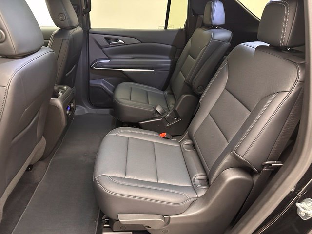 Used 2026 Chevrolet Traverse LT AWD/4WD image 18