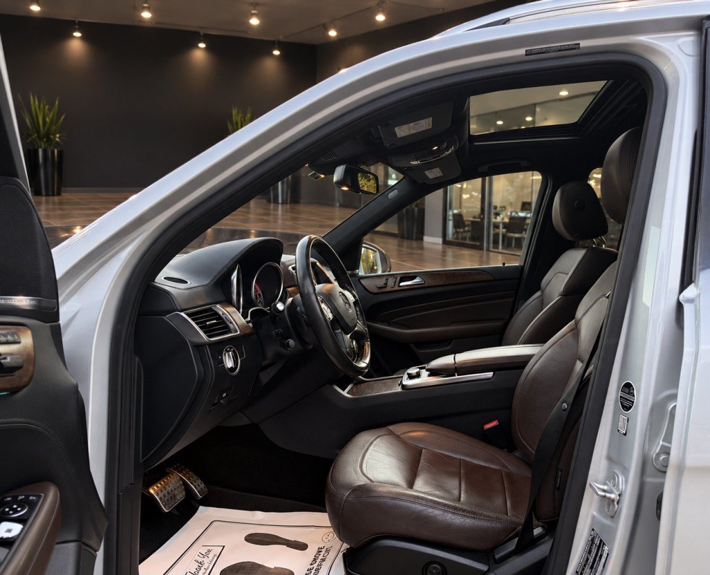 Used 2015 Mercedes-Benz ML 400 4MATIC image 13