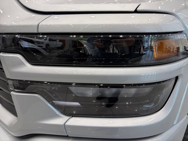 New 2026 RAM 2500 Big Horn AWD/4WD image 9