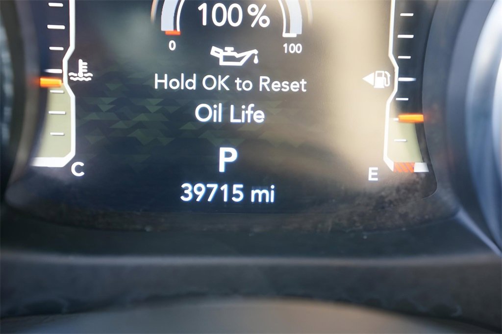 Used 2023 Jeep Wrangler Sahara image 21